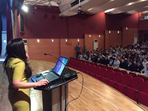 Stresli Günlerde ve Sınav Öncesi Beslenme Alışkanlıkları Semineri