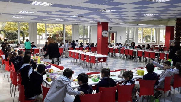 Özel Çağ İlkokulu olarak 12-18 Aralık Tutum, Yatırım ve Türk Malları Haftası'nı kutladık.Öğrencilerimizi tutumlu olmaya ve Türk Malı ürünler almaya yönlendiren bu haftanın önemini vurguladık.